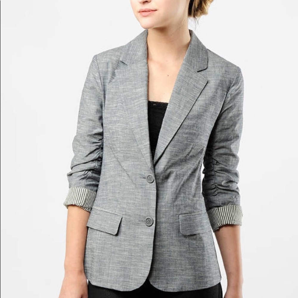 BB Dakota Wade Chambray Ruched Sleeve Blazer